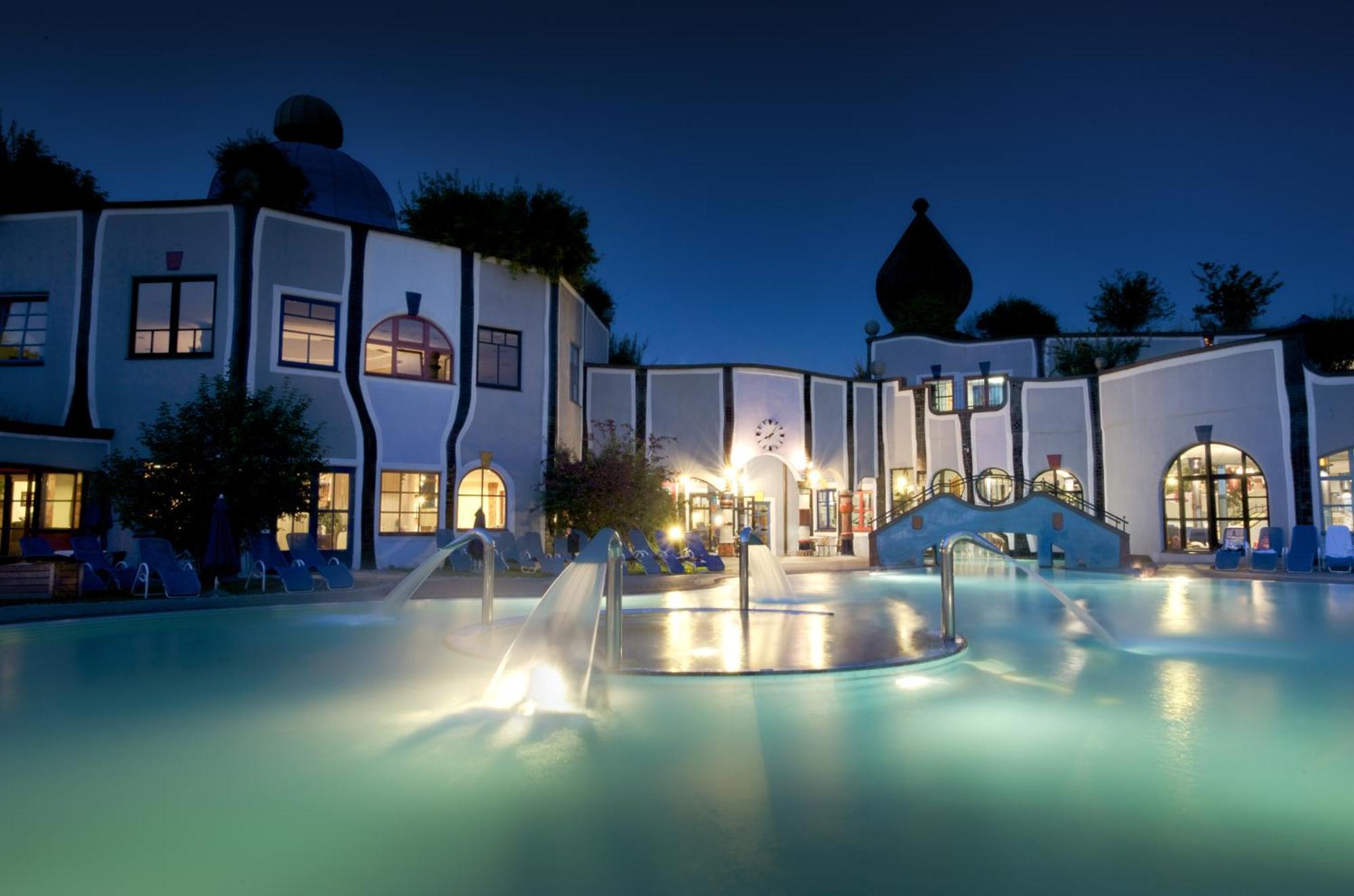 Hotel Rogner Bad Blumau Esterno foto