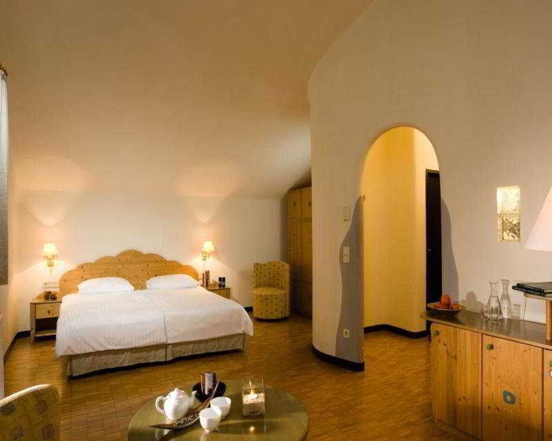 Hotel Rogner Bad Blumau Esterno foto